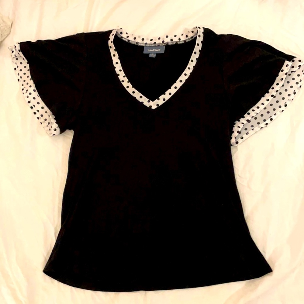 Modcloth V-neck tshirt